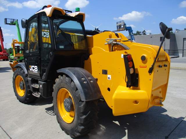 Afbeelding 14m - JCB 535 - 140 HiViz